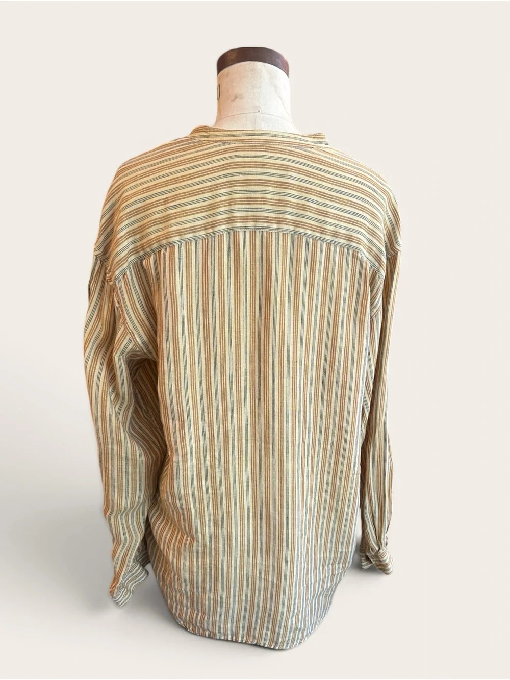 Banana Republic Men’s Striped Linen Shirt in Tan, Beige Navy Portugal Vintage S